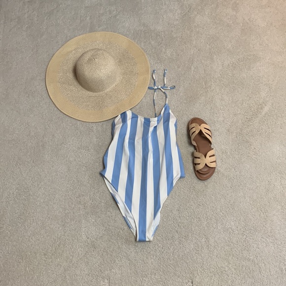 H&M striped bathing suit - Picture 3 of 3